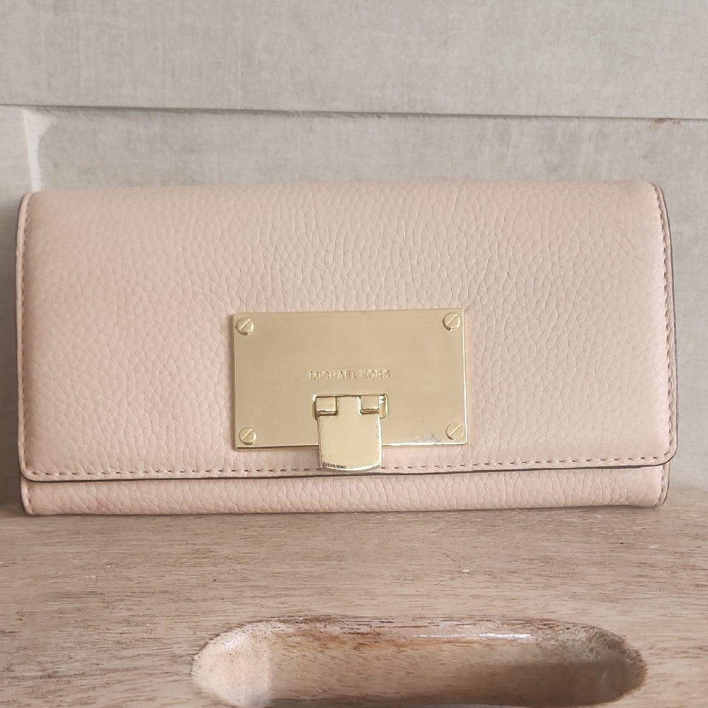 Michael Kors Beige Leather Wallet with Gold Accent